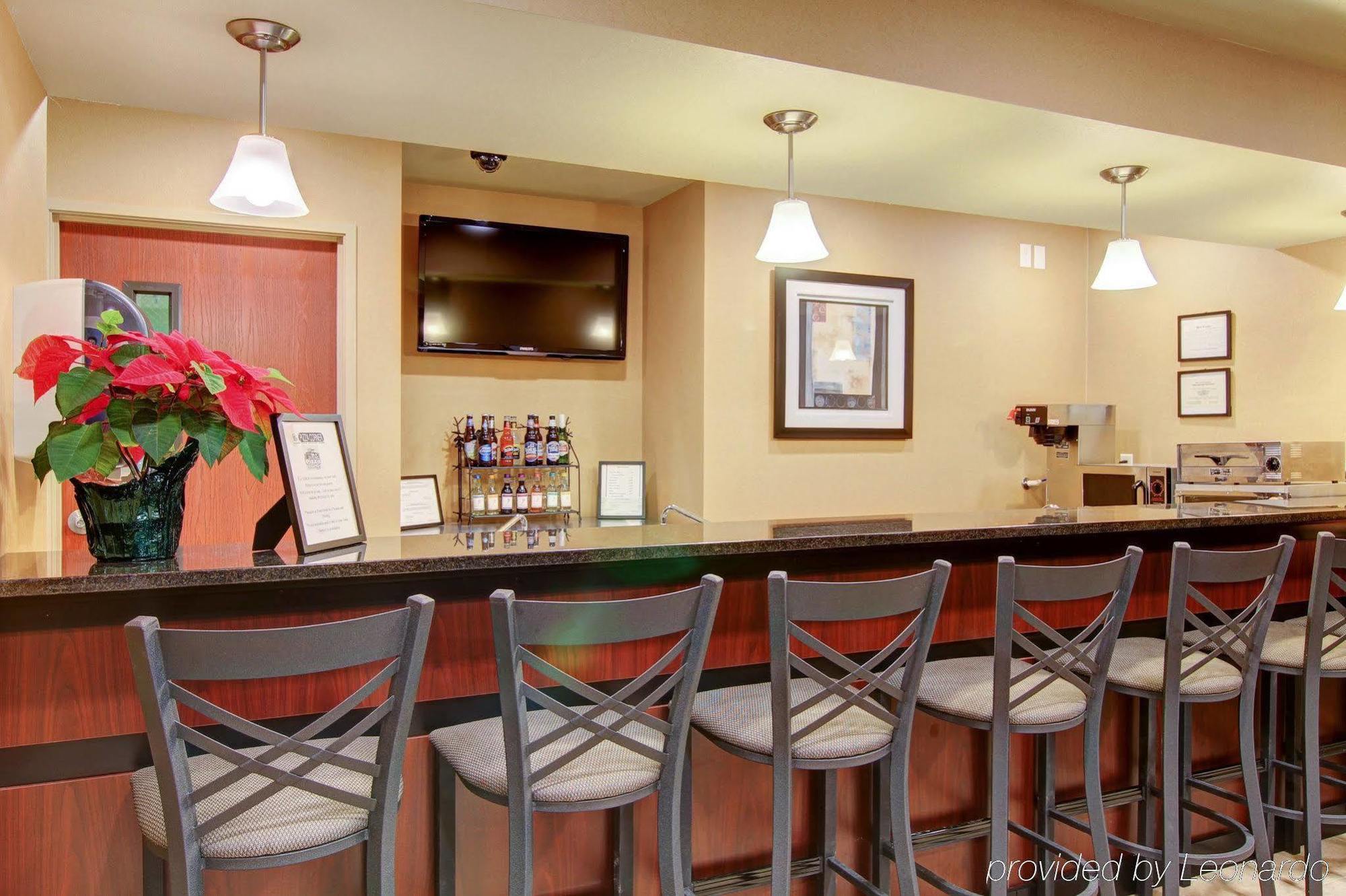 Cobblestone Inn & Suites Steele ภายนอก รูปภาพ